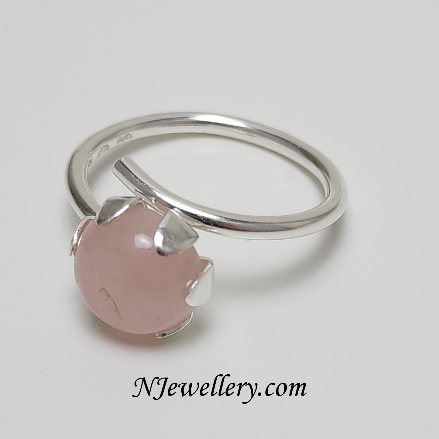 Rose quartz flower silver ring