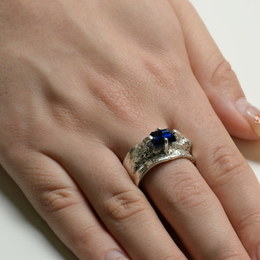 Side view of Molten Silver Sapphire Ring - Fine Silver Statement Ring