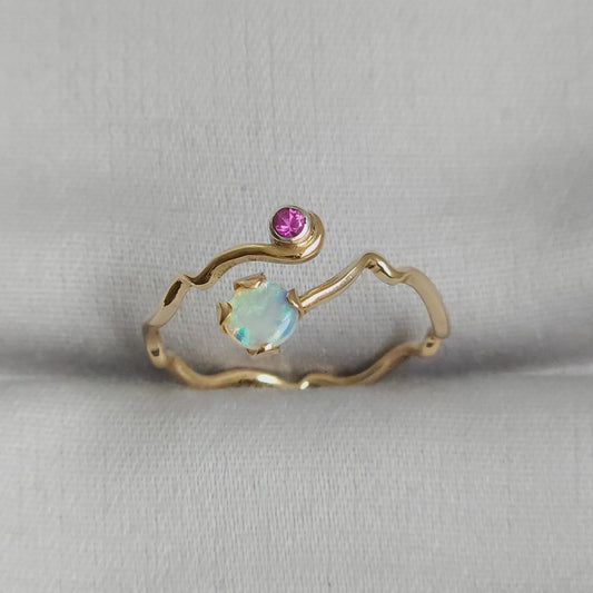 Crystal Opal Wavy Gold Ring with Pink Sapphire