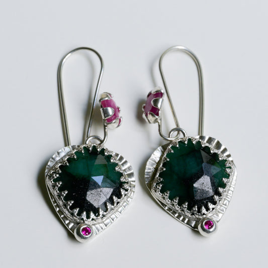 Fine Silver vs Sterling Silver: What's the Difference?