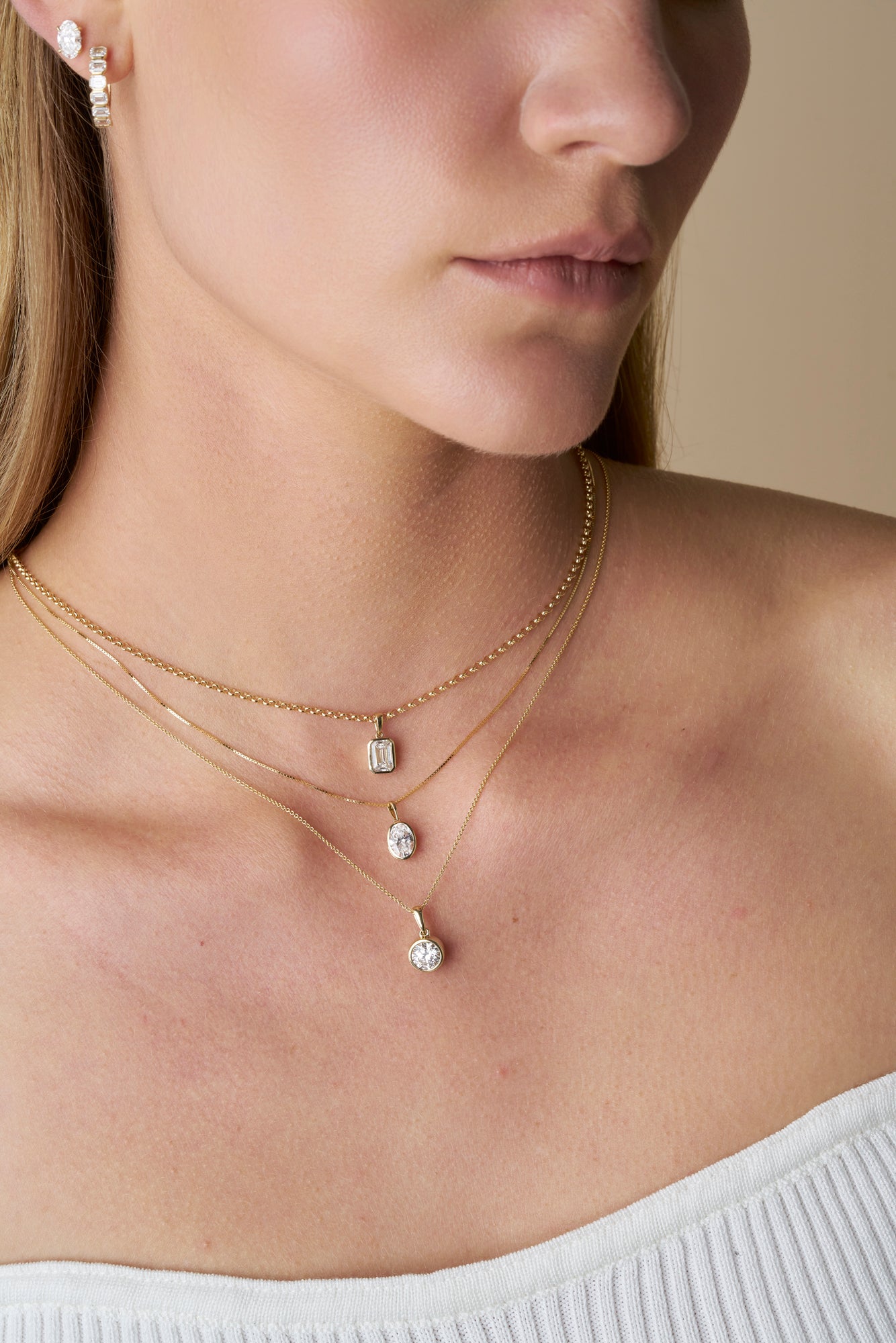 1ct Emerald Bezel Pendant Solid Yellow Gold Lab Grown Diamonds — side view