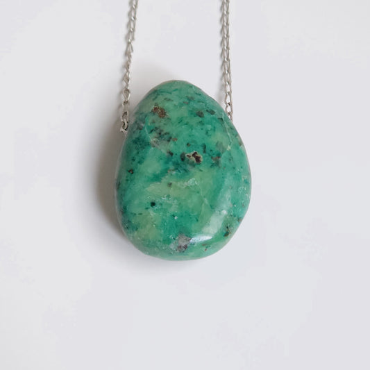 Turquoise pendant with silver chain