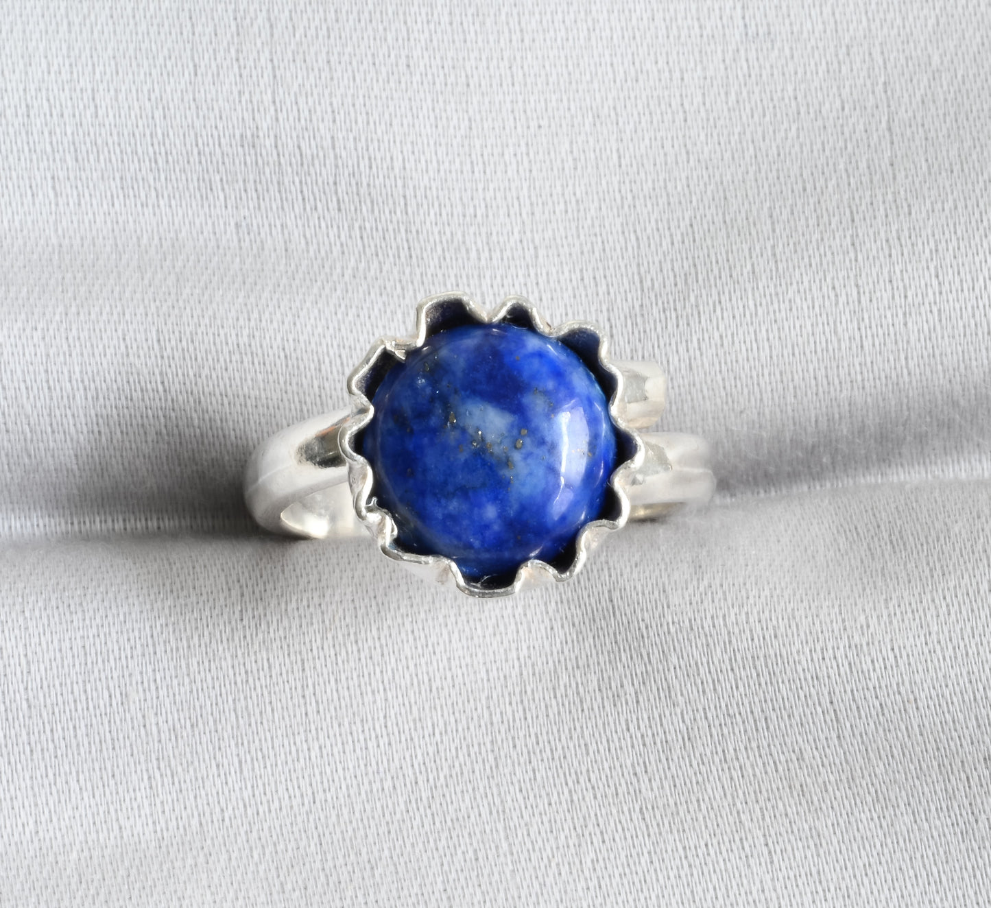 Lapis lazuli flower silver ring