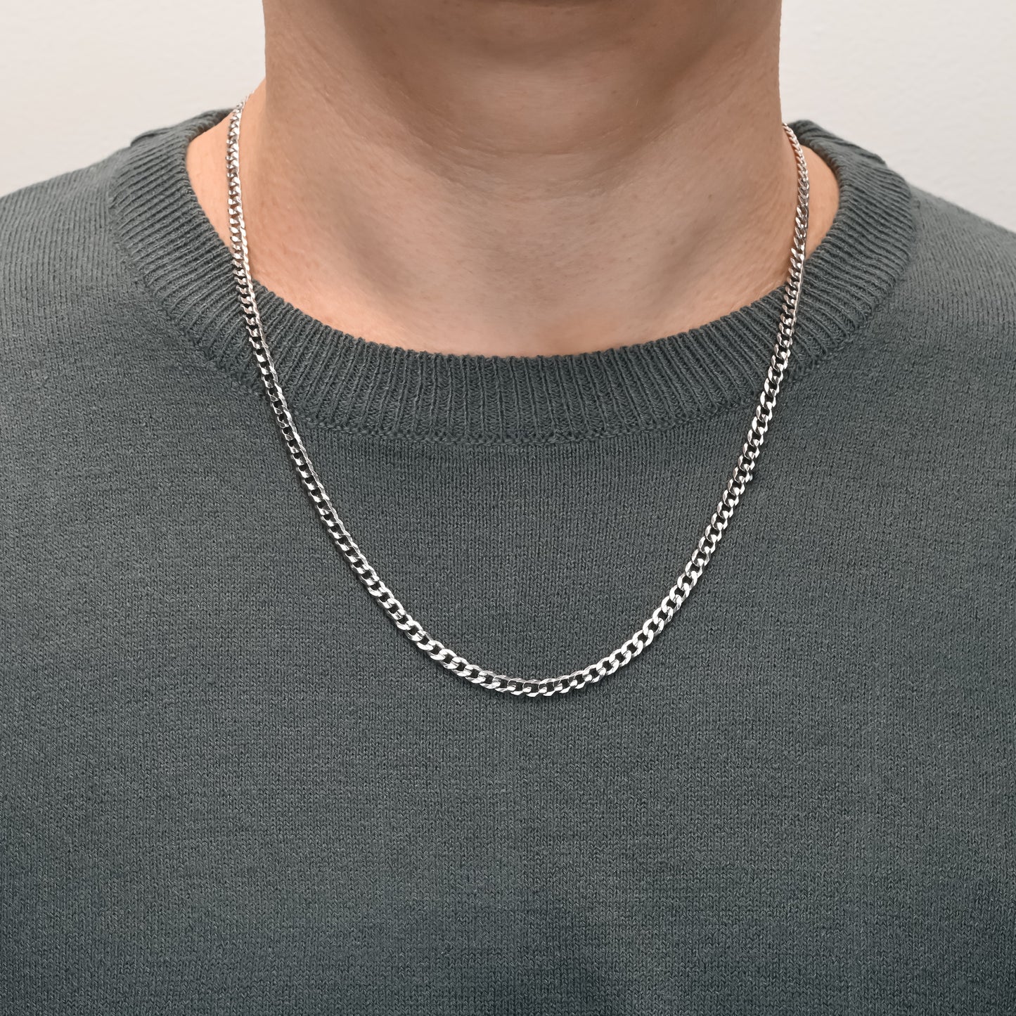 Curb silver chain rhodium plated 4.2mm