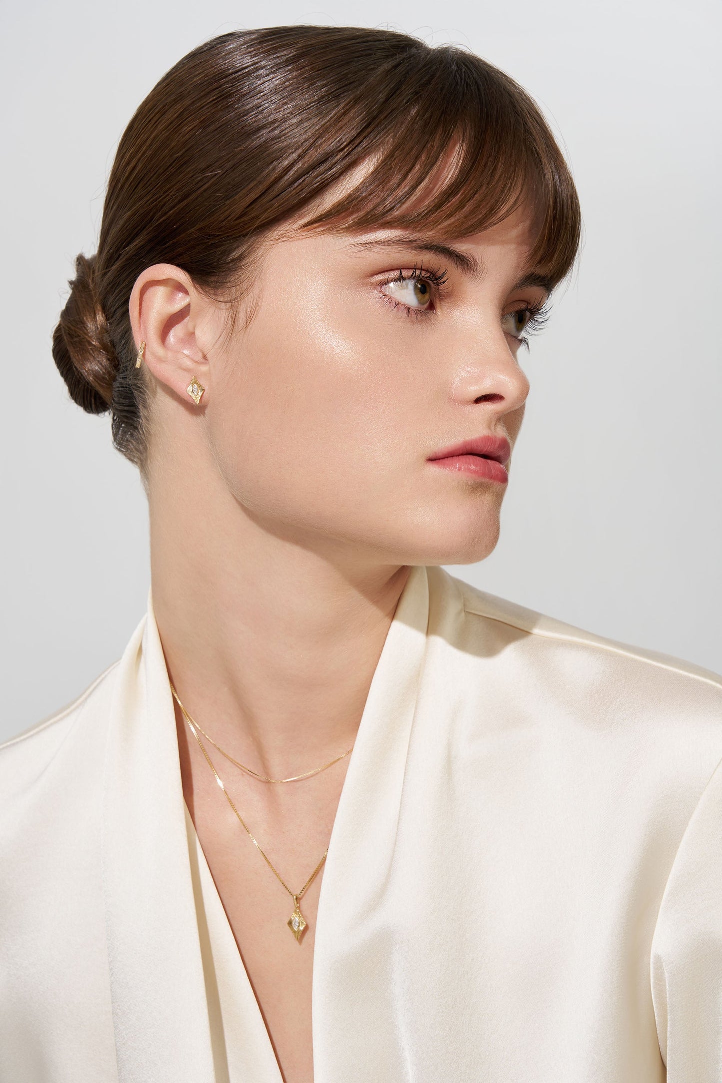 Pendant 0.11ct Solid Yellow Gold — side view